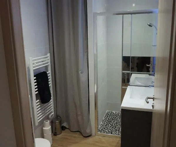 Les Feignes Cerfdore * לה ברסה